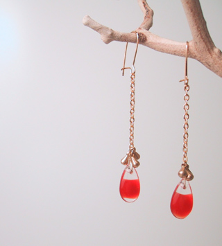 Red swirl teardrops with gold beads